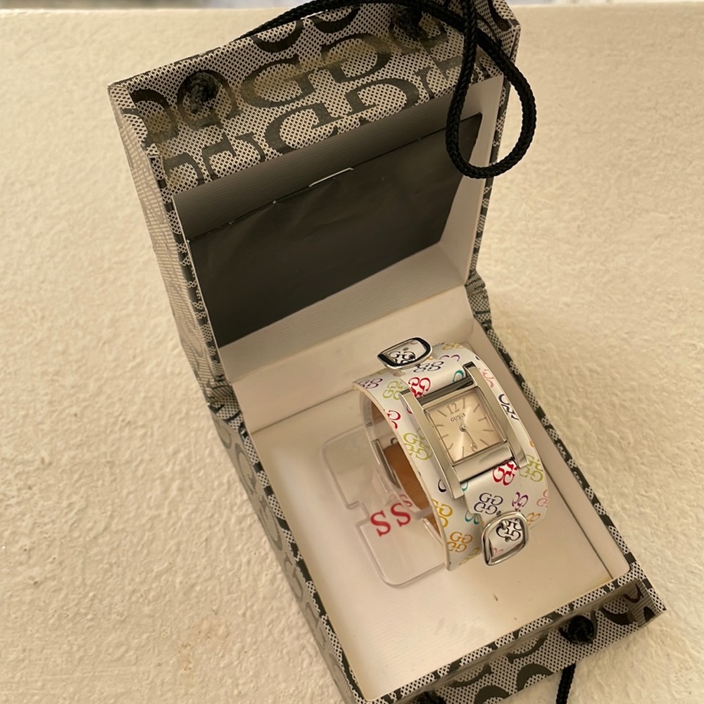 Guess logo perfect condition wristwatch